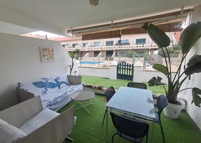 Pool Terrace エル・メダノ