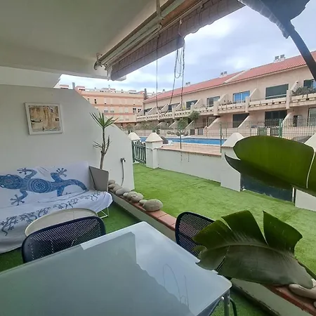 Pool Terrace דירה