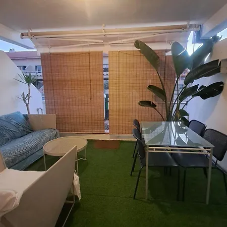Pool Terrace דירה